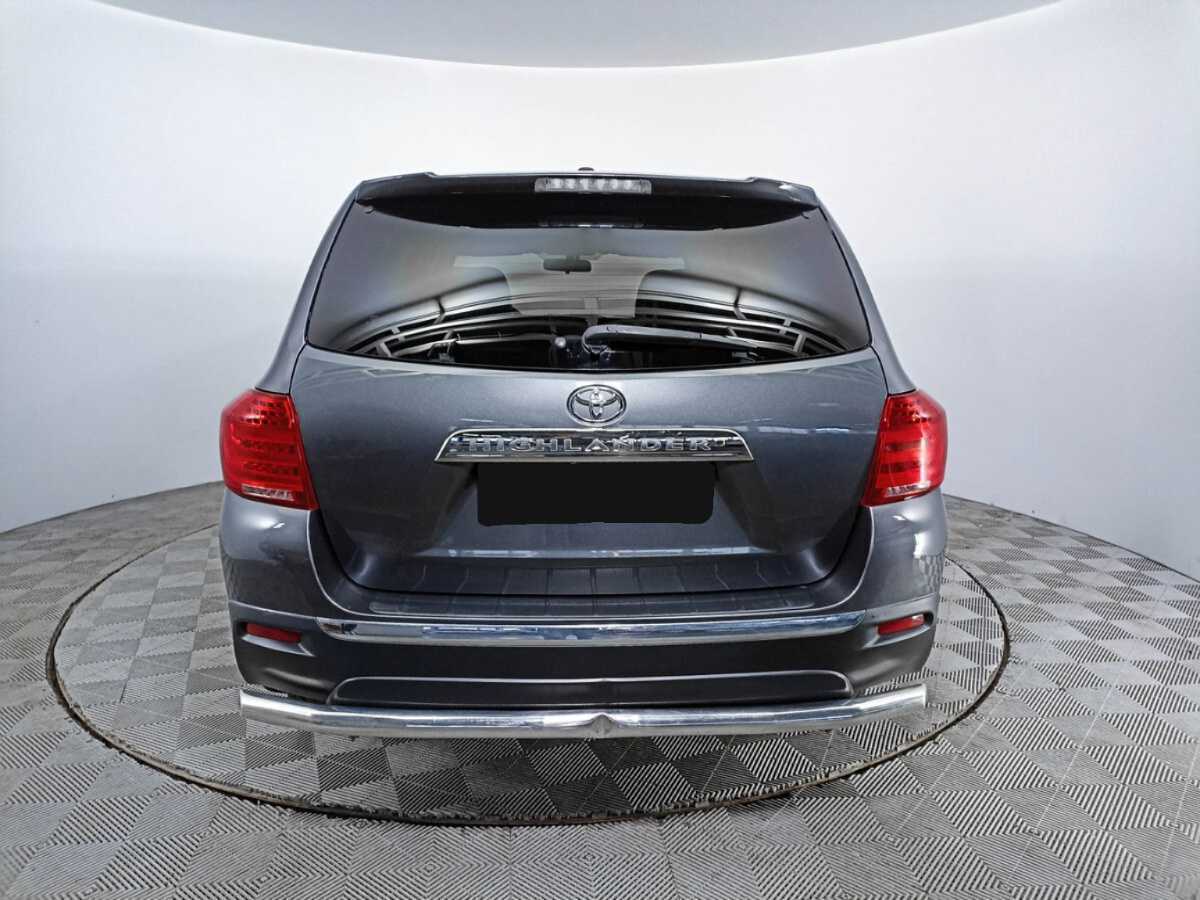 Toyota Highlander с пробегом — 2011 год. Фото: #5