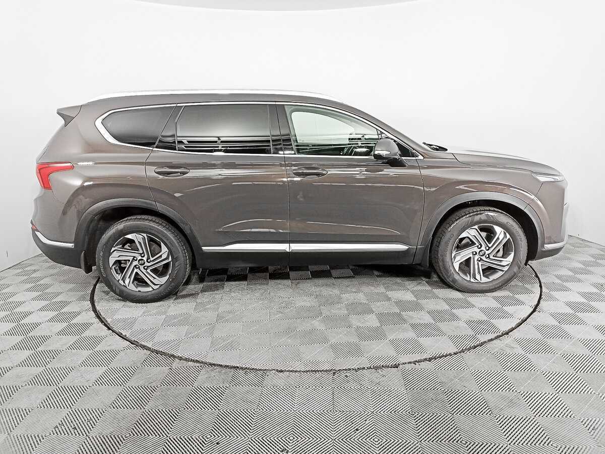 Hyundai Santa Fe с пробегом — 2021 год. Фото: #3