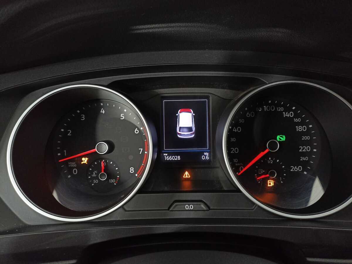 Volkswagen Tiguan с пробегом — 2017 год. Фото: #10