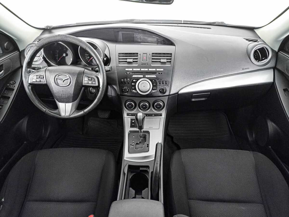 Mazda 3 с пробегом — 2010 год. Фото: #11
