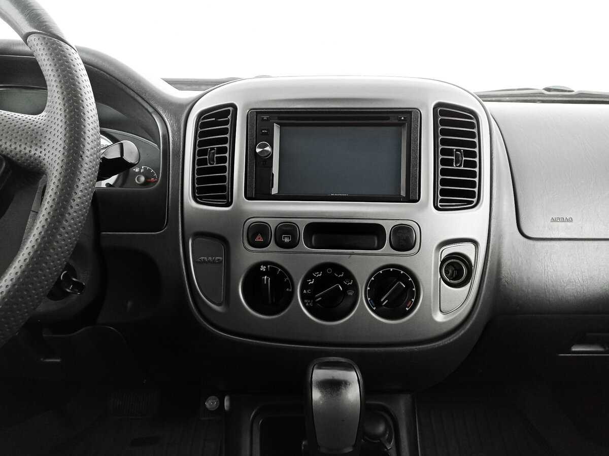 Ford Escape с пробегом — 2004 год. Фото: #12