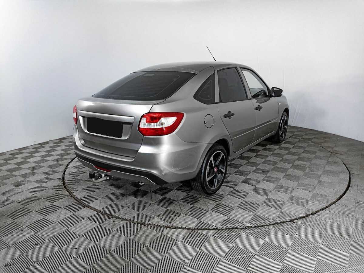 Lada (ВАЗ) Granta с пробегом — 2019 год. Фото: #4