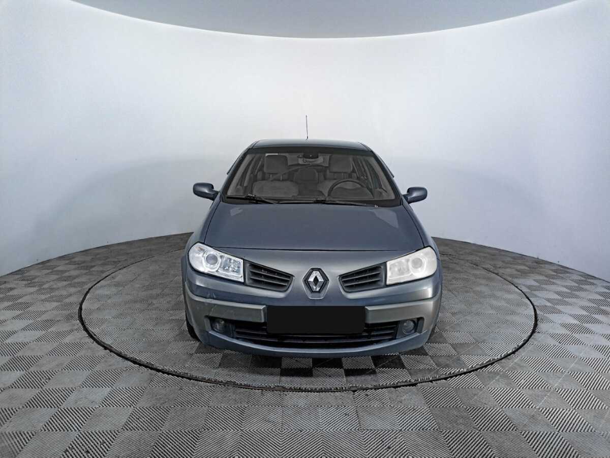 Renault Megane с пробегом — 2006 год. Фото: #1