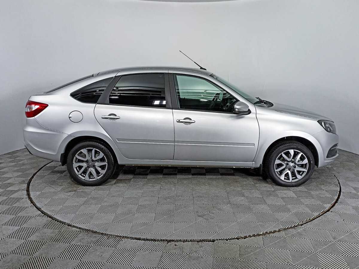 Lada (ВАЗ) Granta с пробегом — 2023 год. Фото: #3