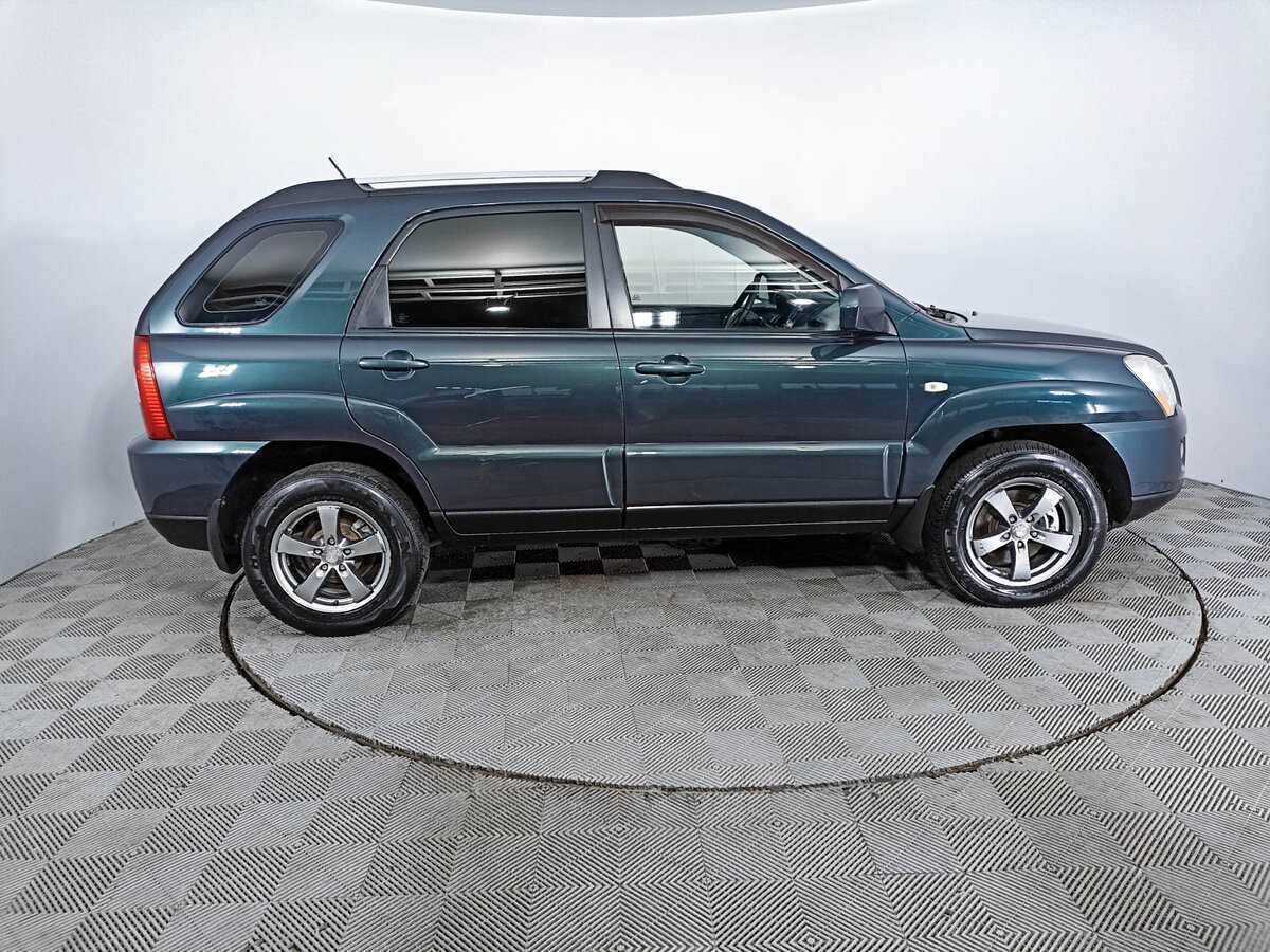 Kia Sportage с пробегом — 2009 год. Фото: #3