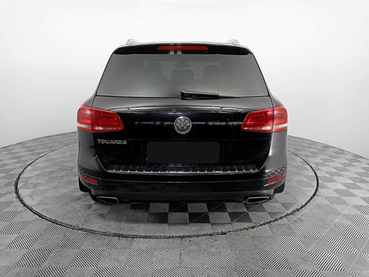 Volkswagen Touareg с пробегом — 2013 год. Фото: #3