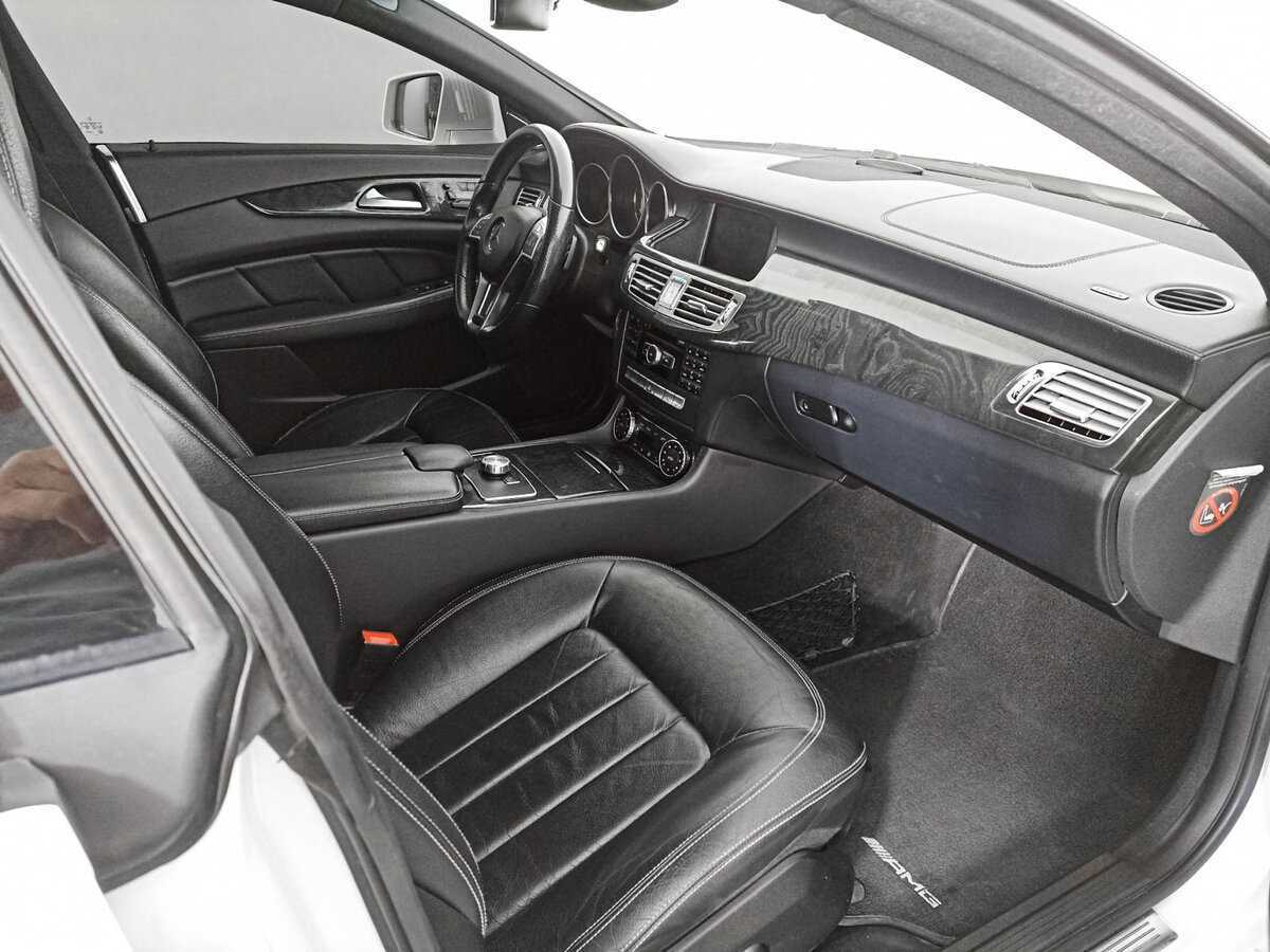 Mercedes-Benz CLS с пробегом — 2014 год. Фото: #8