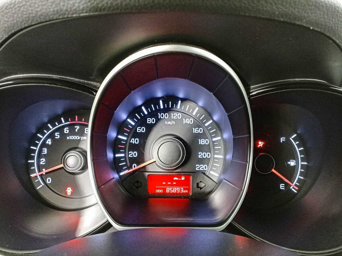 Kia Rio с пробегом — 2014 год. Фото: #10