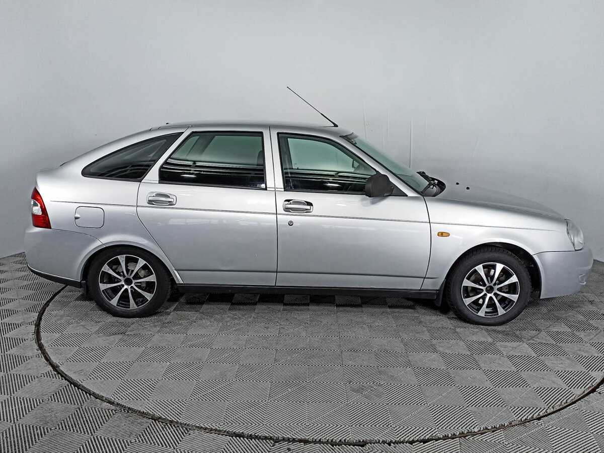 Lada (ВАЗ) Priora с пробегом — 2014 год. Фото: #3