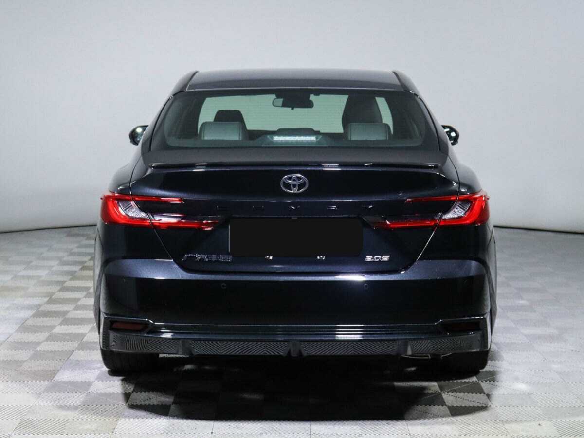 Toyota Camry с пробегом — 2024 год. Фото: #4