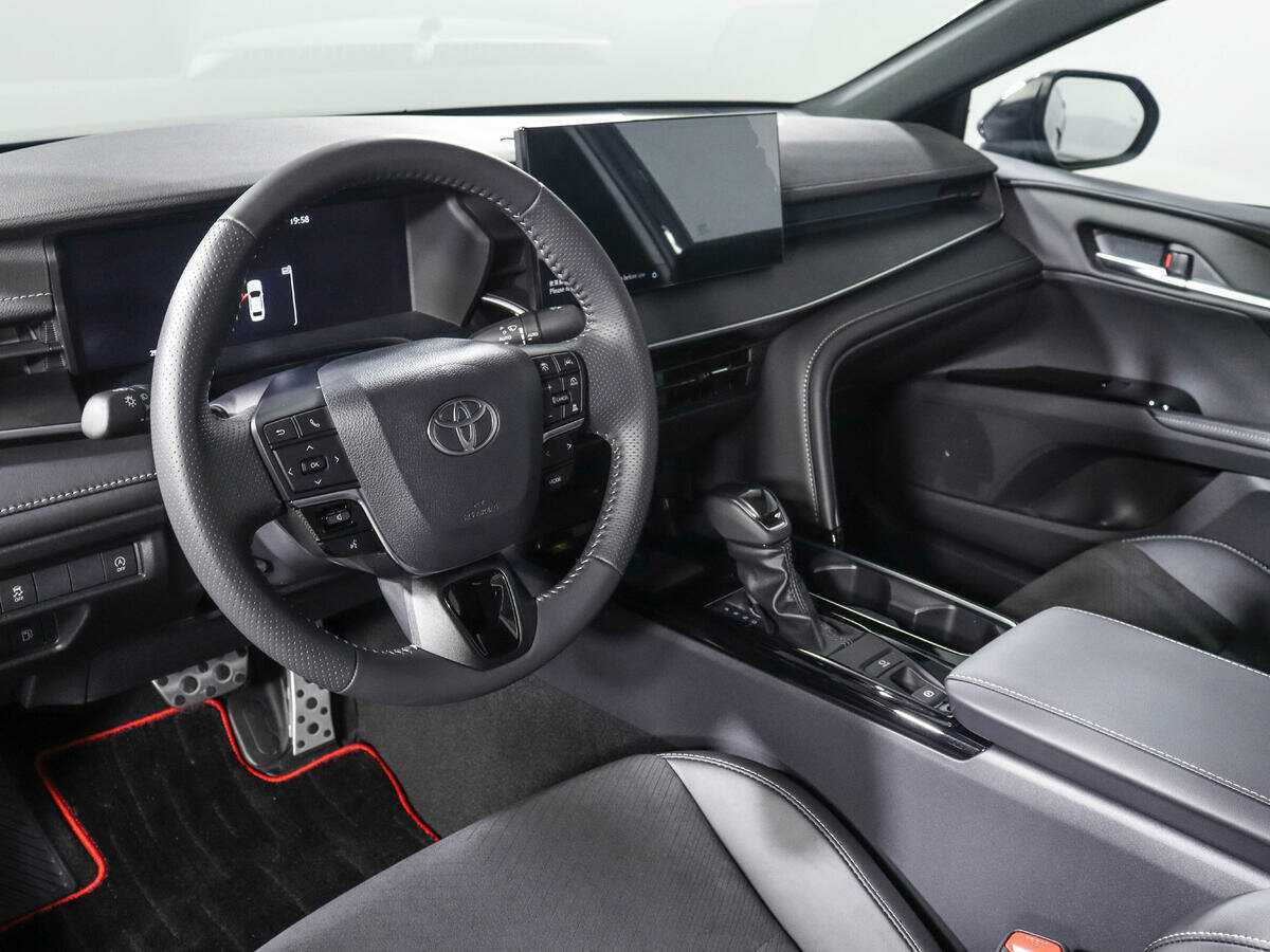 Toyota Camry с пробегом — 2024 год. Фото: #7