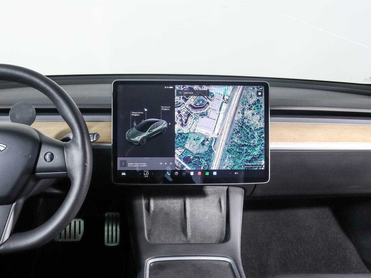 Tesla Model 3 с пробегом — 2021 год. Фото: #11