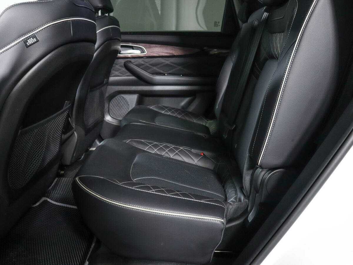 EXEED VX с пробегом — 2023 год. Фото: #8