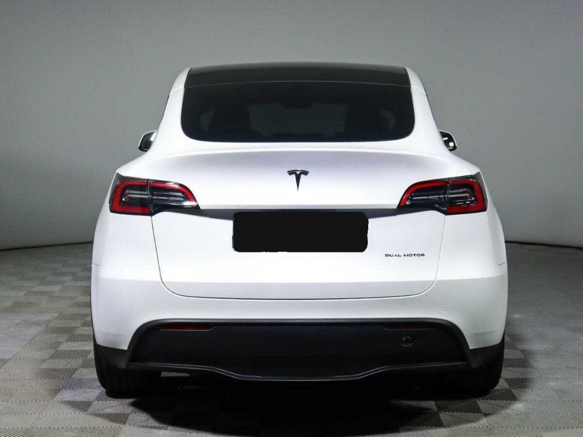 Tesla Model Y с пробегом — 2021 год. Фото: #4