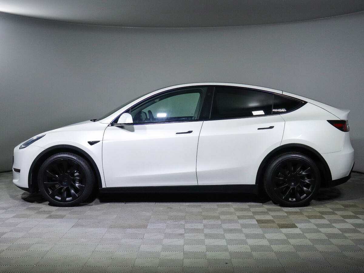 Tesla Model Y с пробегом — 2021 год. Фото: #6