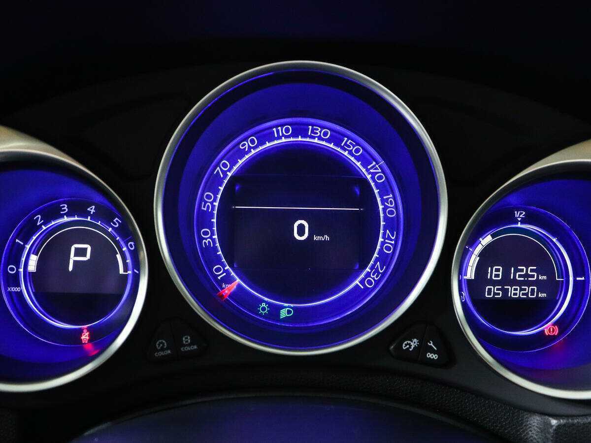 DS 4 с пробегом — 2016 год. Фото: #8