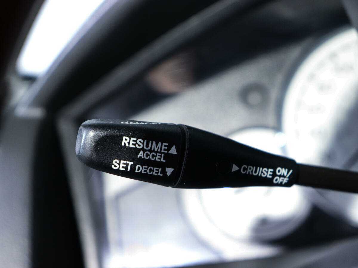 Chrysler 300C с пробегом — 2006 год. Фото: #15