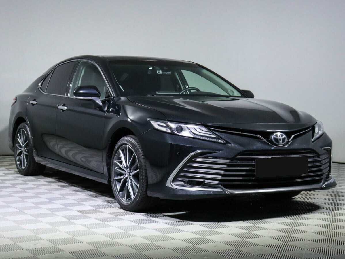 Toyota Camry с пробегом — 2023 год. Фото: #1