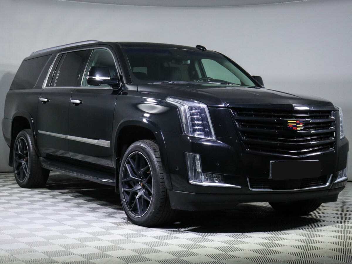 Cadillac Escalade с пробегом — 2018 год. Фото: #1