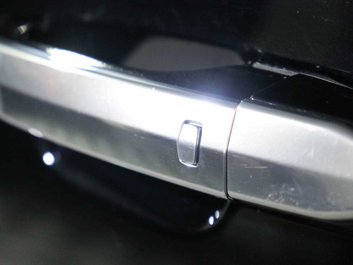 Cadillac Escalade с пробегом — 2018 год. Фото: #14