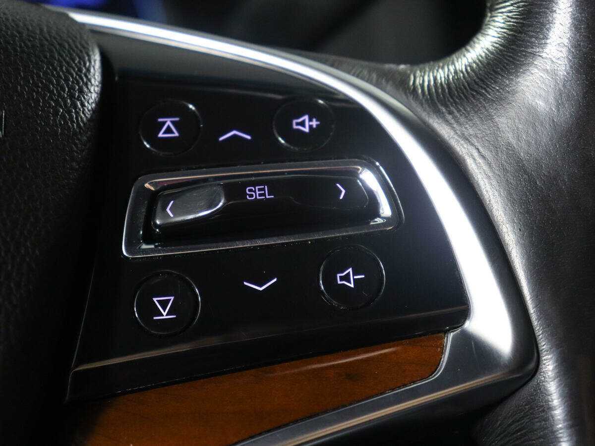 Cadillac Escalade с пробегом — 2018 год. Фото: #19