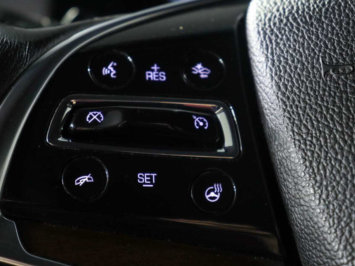 Cadillac Escalade с пробегом — 2018 год. Фото: #20