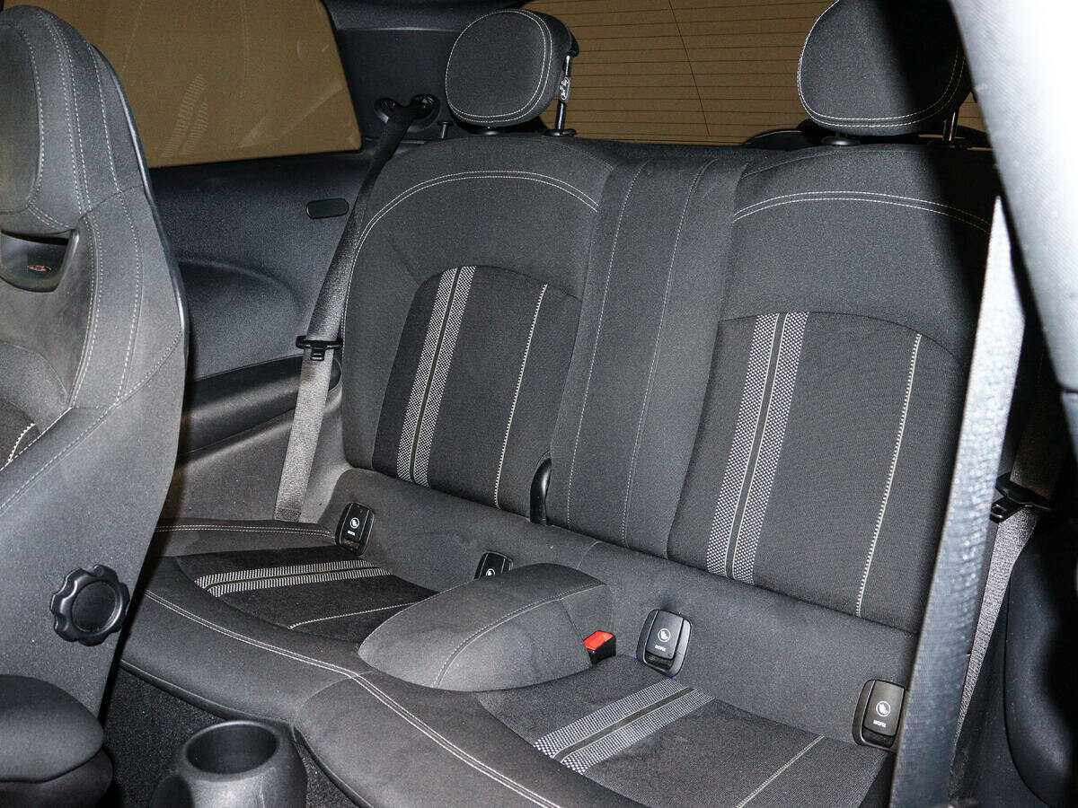 Mini Hatch с пробегом — 2016 год. Фото: #9