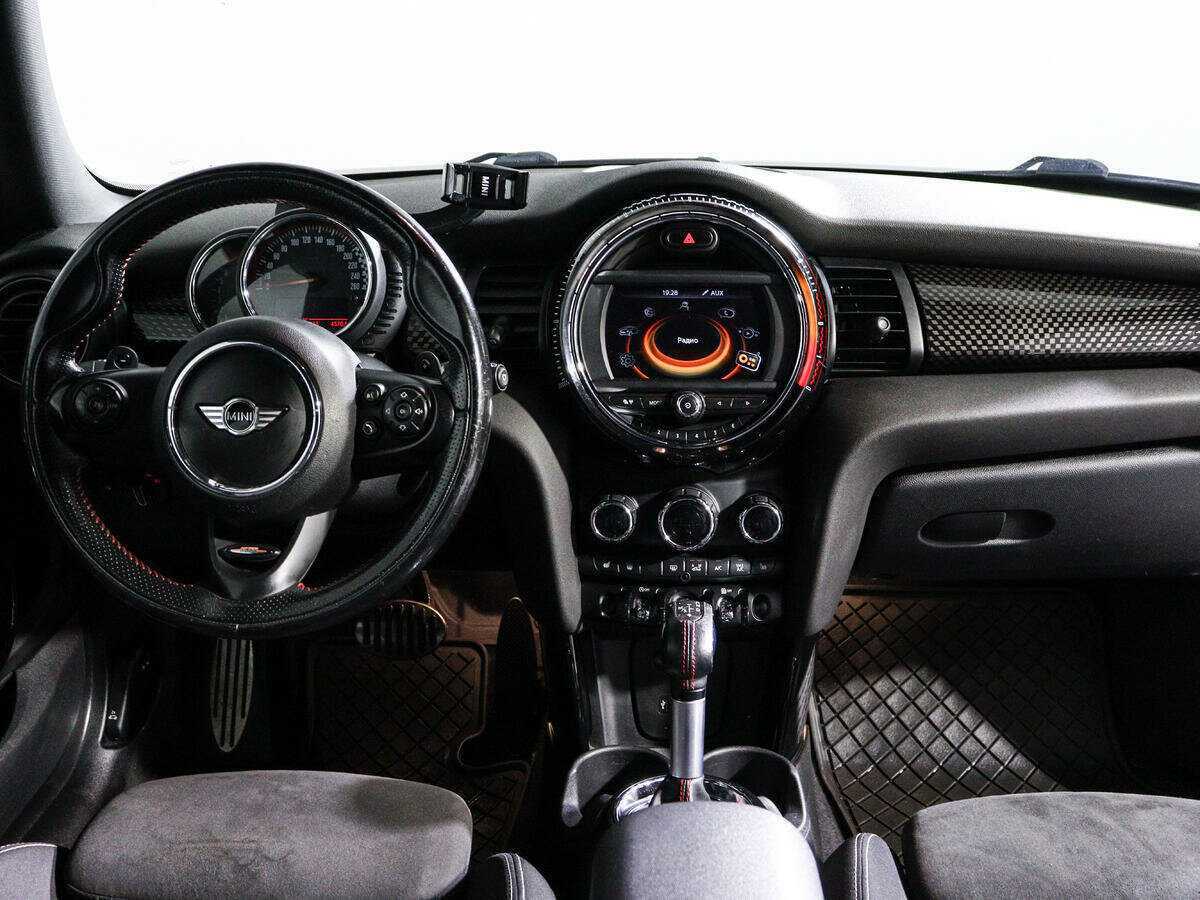 Mini Hatch с пробегом — 2016 год. Фото: #11