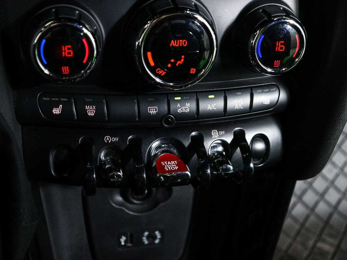 Mini Hatch с пробегом — 2016 год. Фото: #15