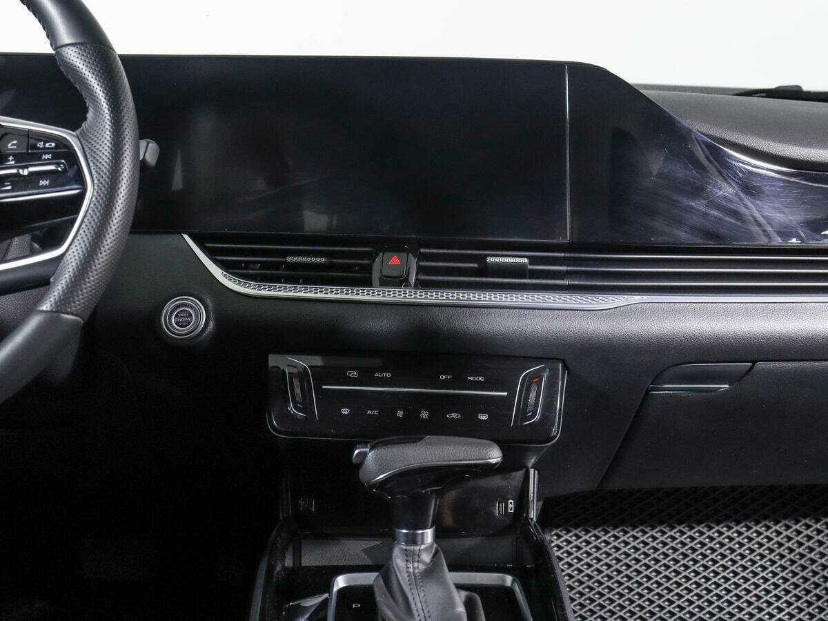 FAW Bestune B70 с пробегом — 2023 год. Фото: #11