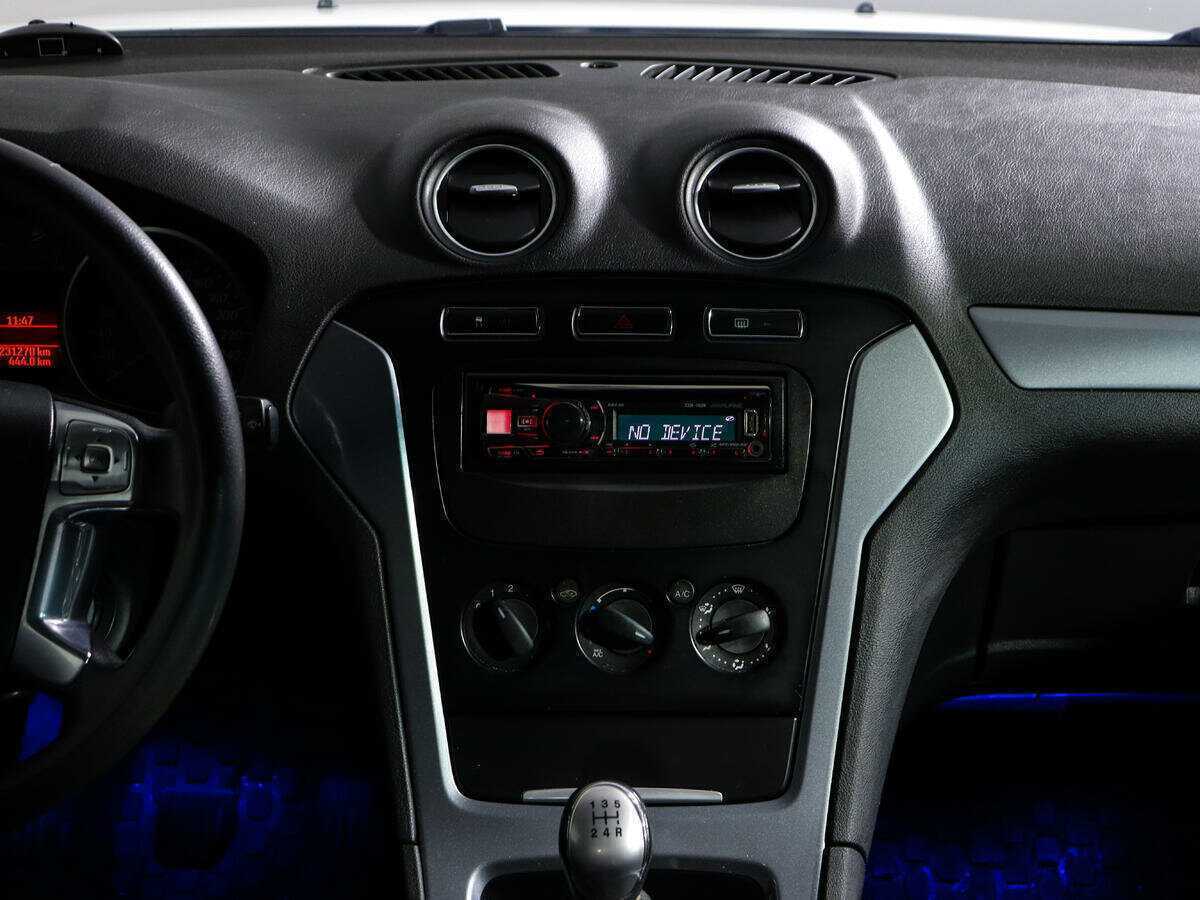 Ford Mondeo с пробегом — 2012 год. Фото: #10