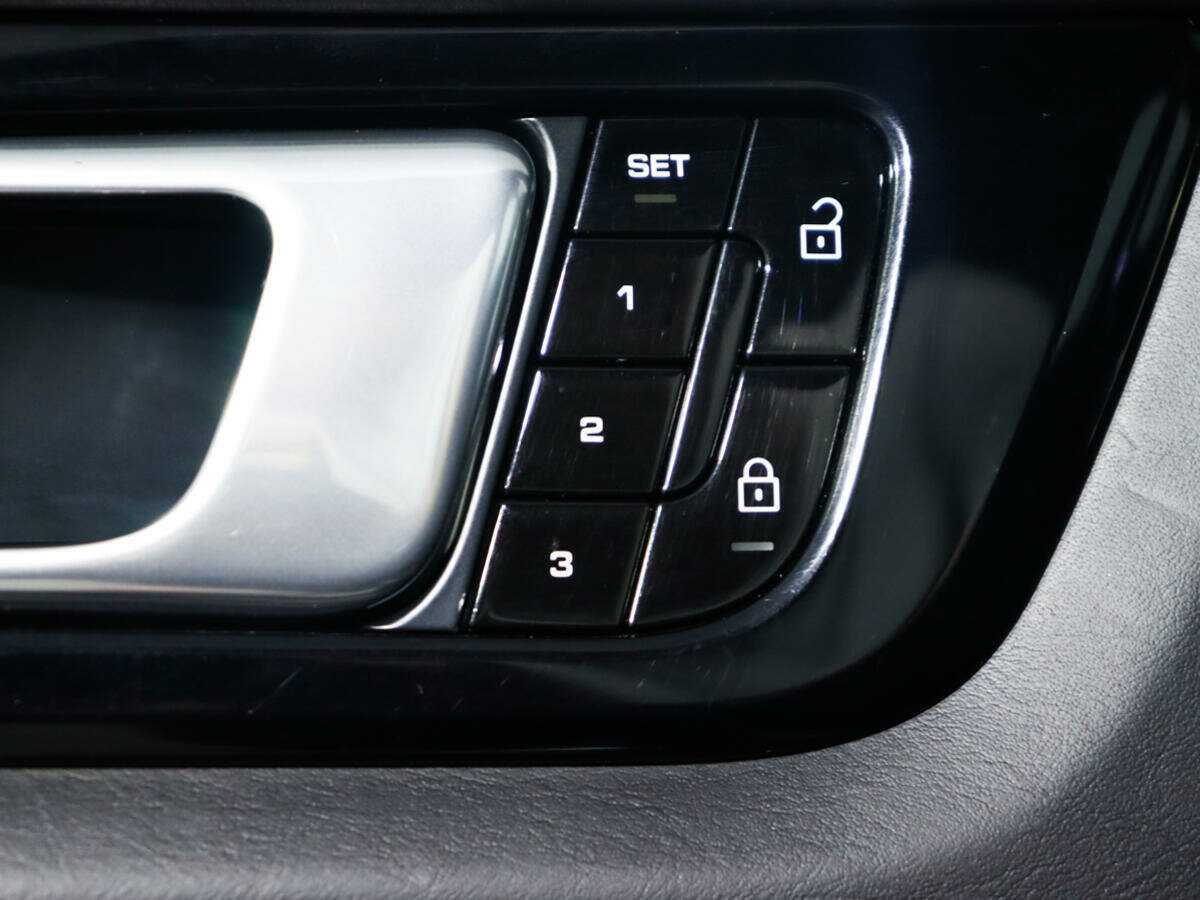 Porsche Cayenne с пробегом — 2019 год. Фото: #17