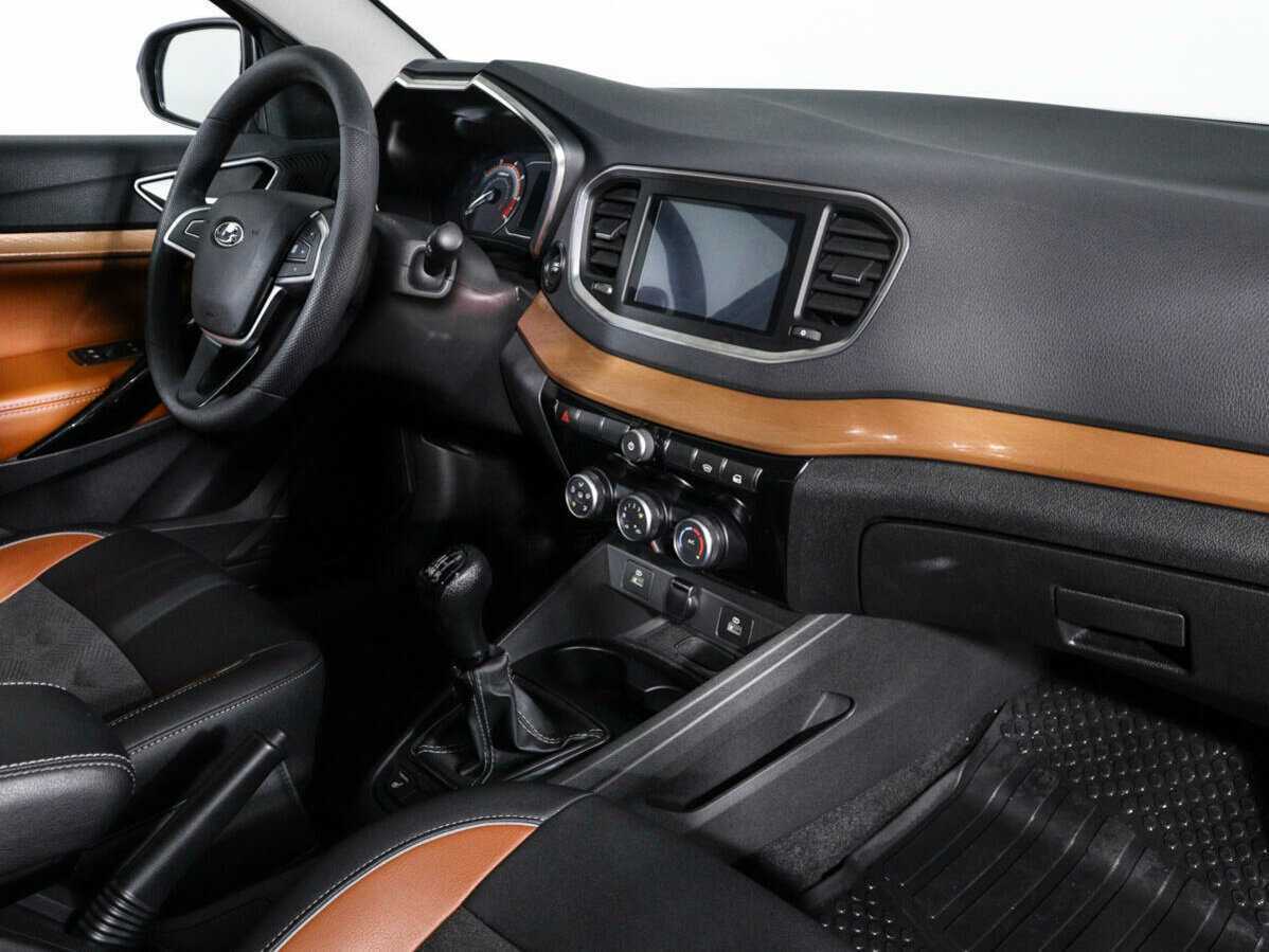 Lada (ВАЗ) Vesta с пробегом — 2023 год. Фото: #6