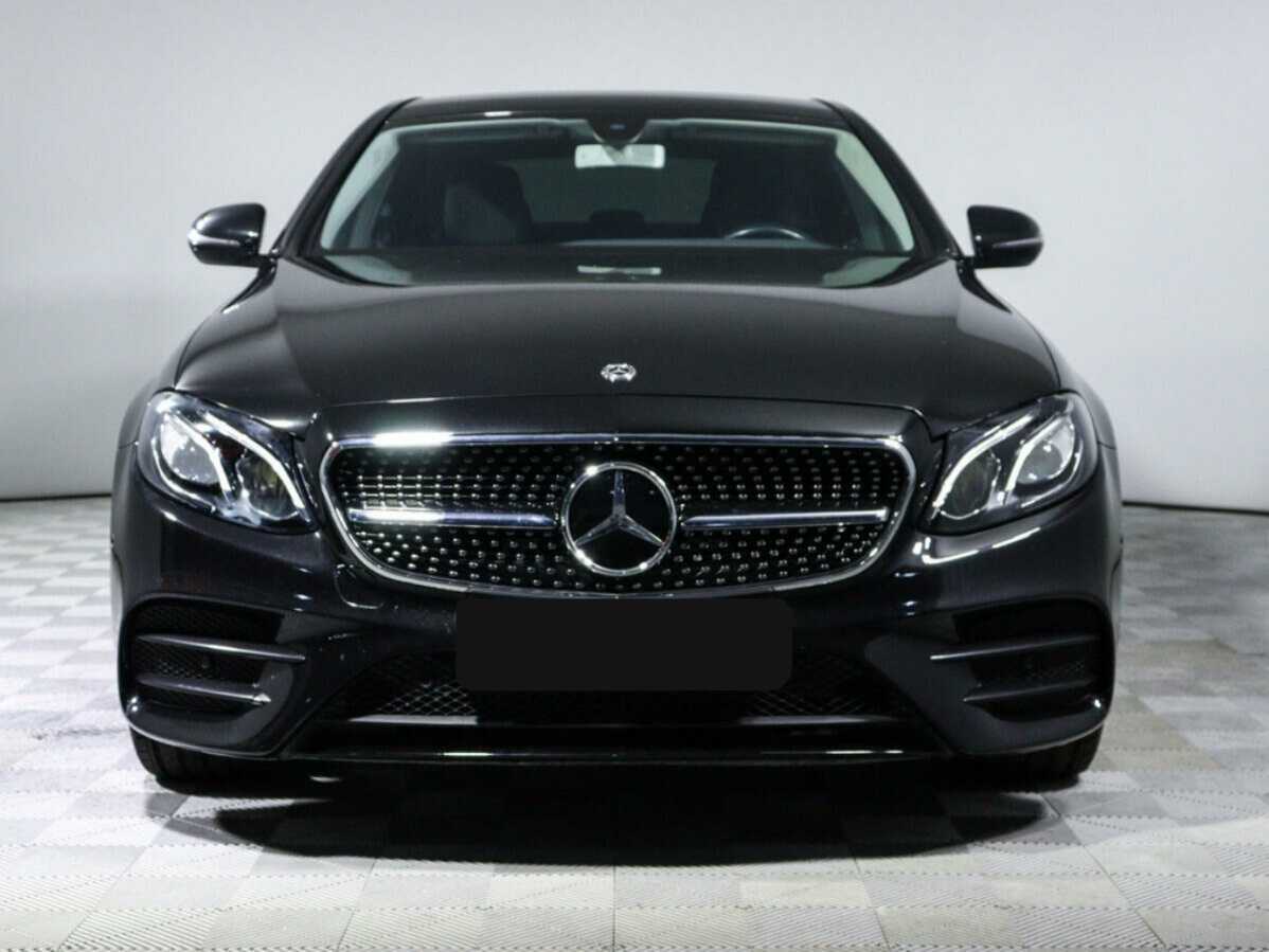 Mercedes-Benz E-Класс с пробегом — 2020 год. Фото: #1