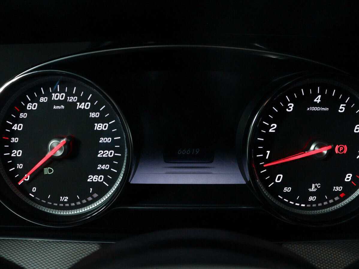 Mercedes-Benz E-Класс с пробегом — 2020 год. Фото: #8