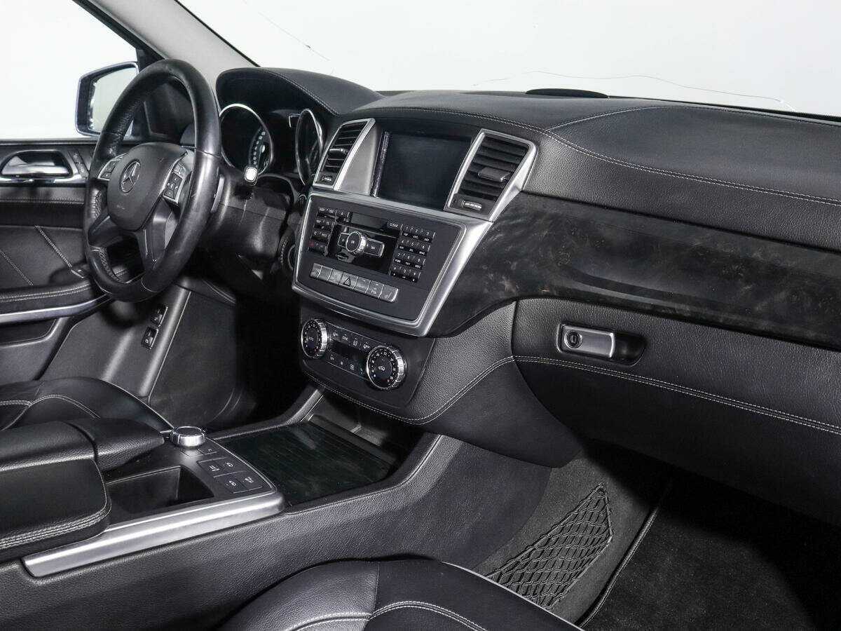 Mercedes-Benz GL-Класс с пробегом — 2013 год. Фото: #7