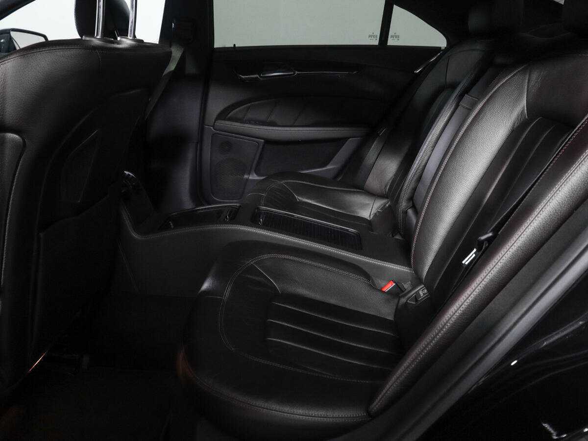 Mercedes-Benz CLS с пробегом — 2012 год. Фото: #7