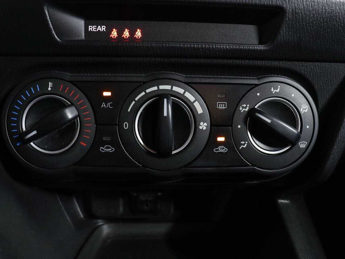 Mazda 3 с пробегом — 2013 год. Фото: #11