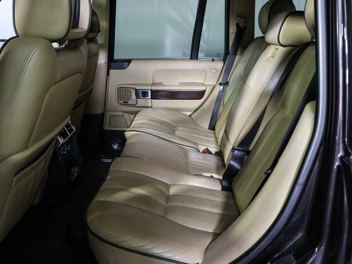 Land Rover Range Rover с пробегом — 2009 год. Фото: #7