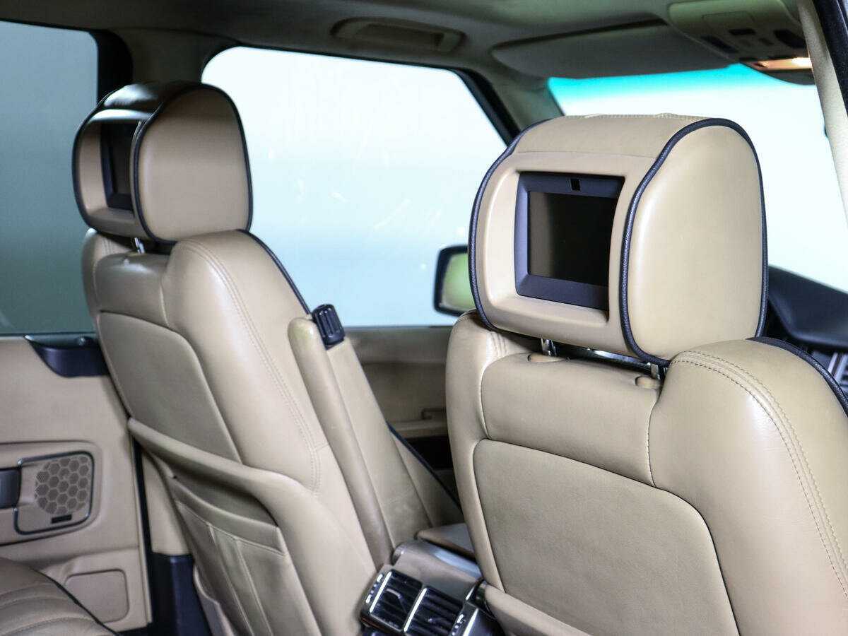 Land Rover Range Rover с пробегом — 2009 год. Фото: #15