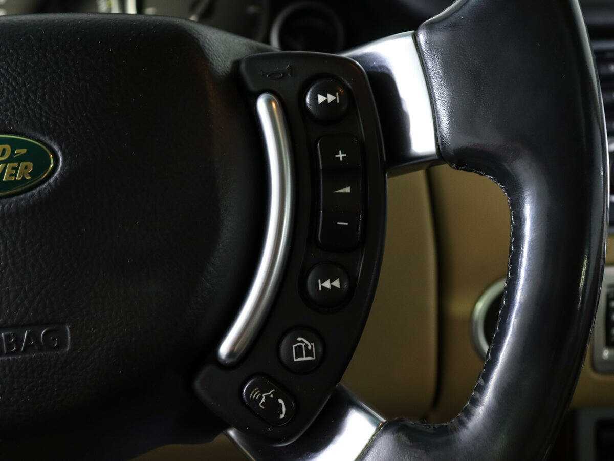 Land Rover Range Rover с пробегом — 2009 год. Фото: #20