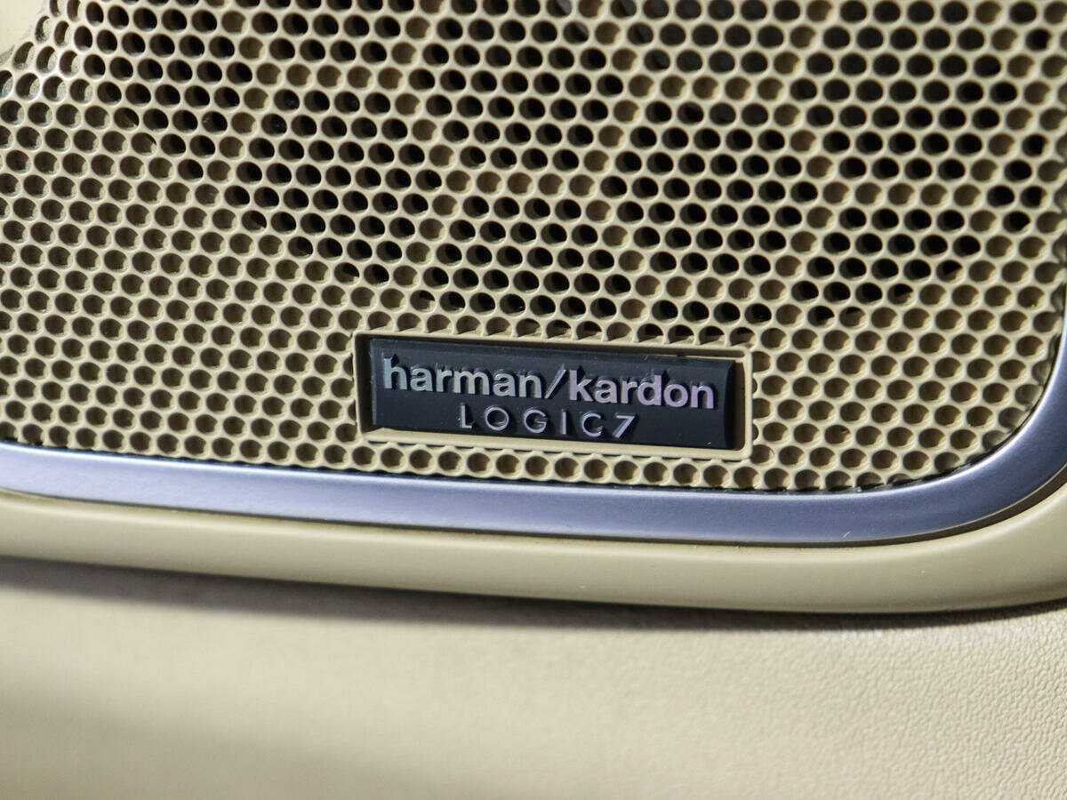 Land Rover Range Rover с пробегом — 2009 год. Фото: #21