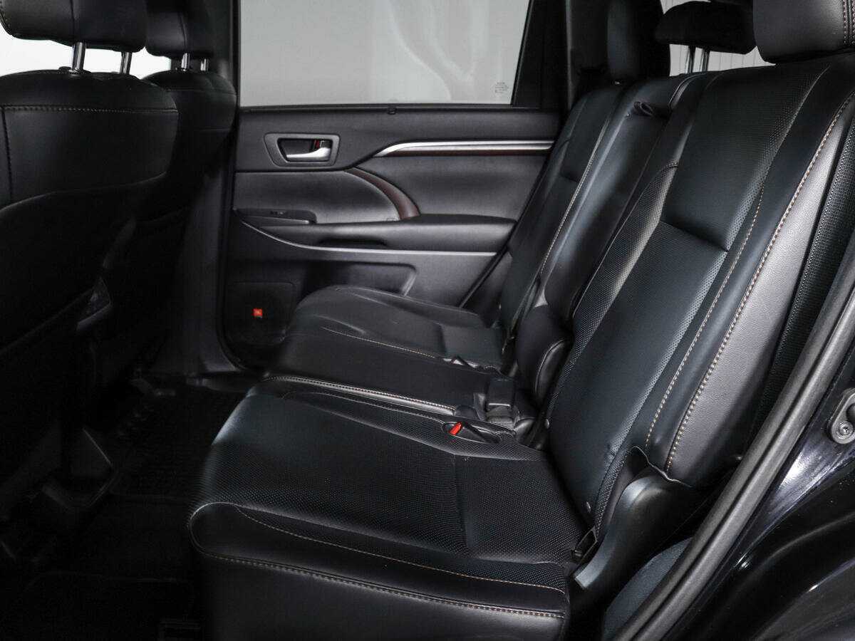 Toyota Highlander с пробегом — 2014 год. Фото: #11