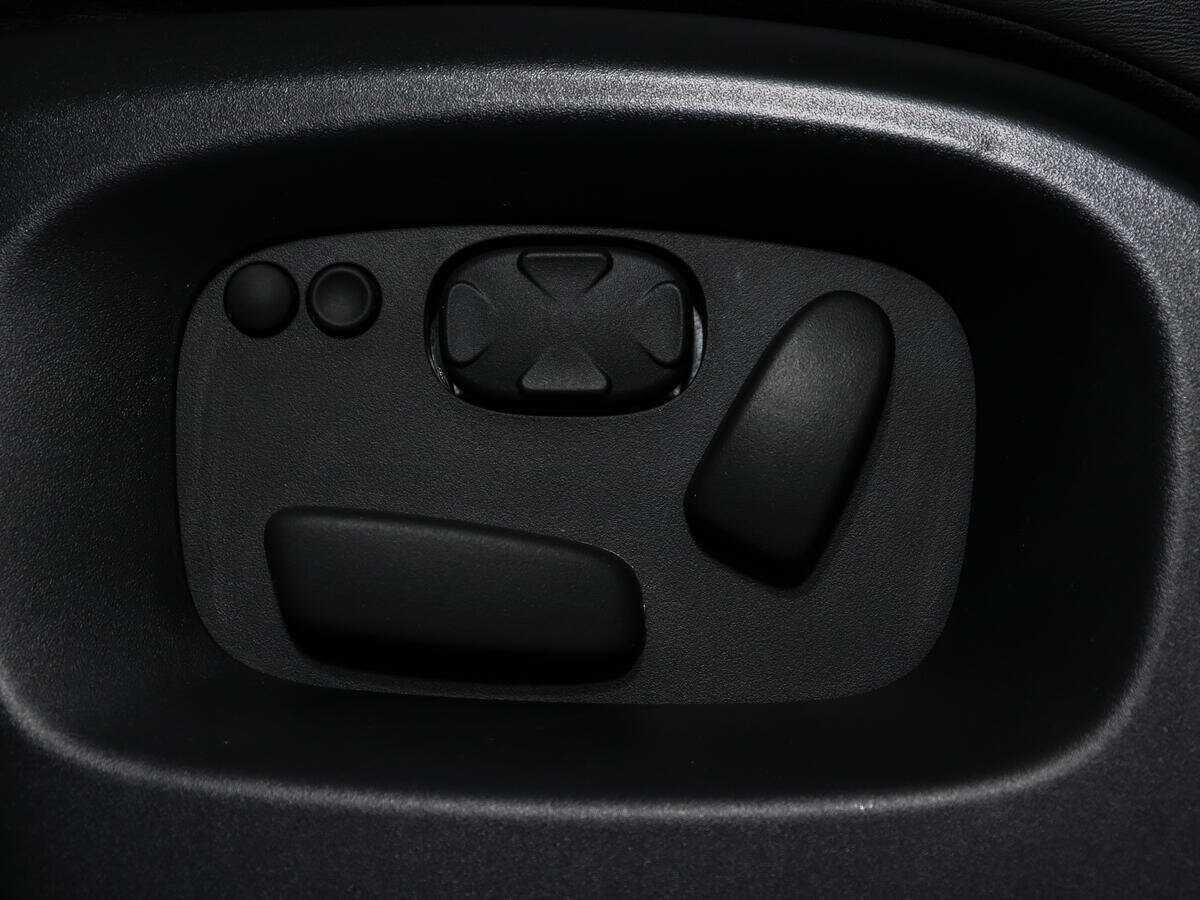 Land Rover Range Rover Sport с пробегом — 2013 год. Фото: #17