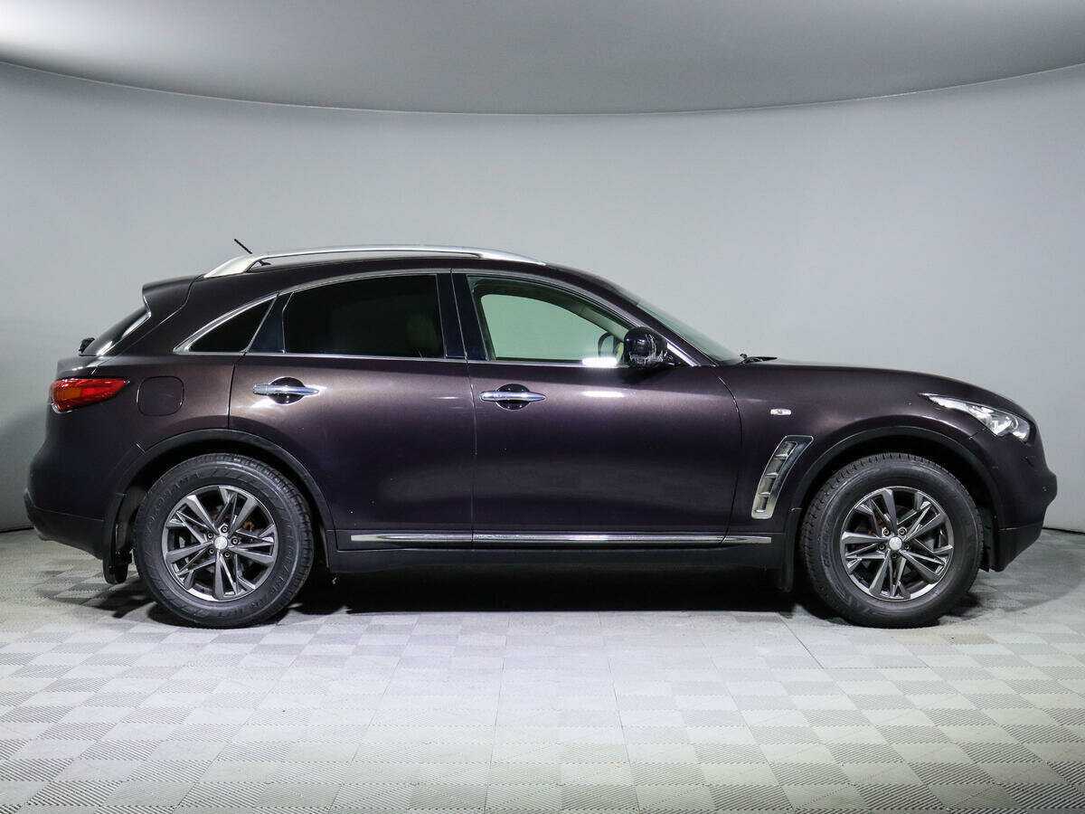 Infiniti FX с пробегом — 2008 год. Фото: #3