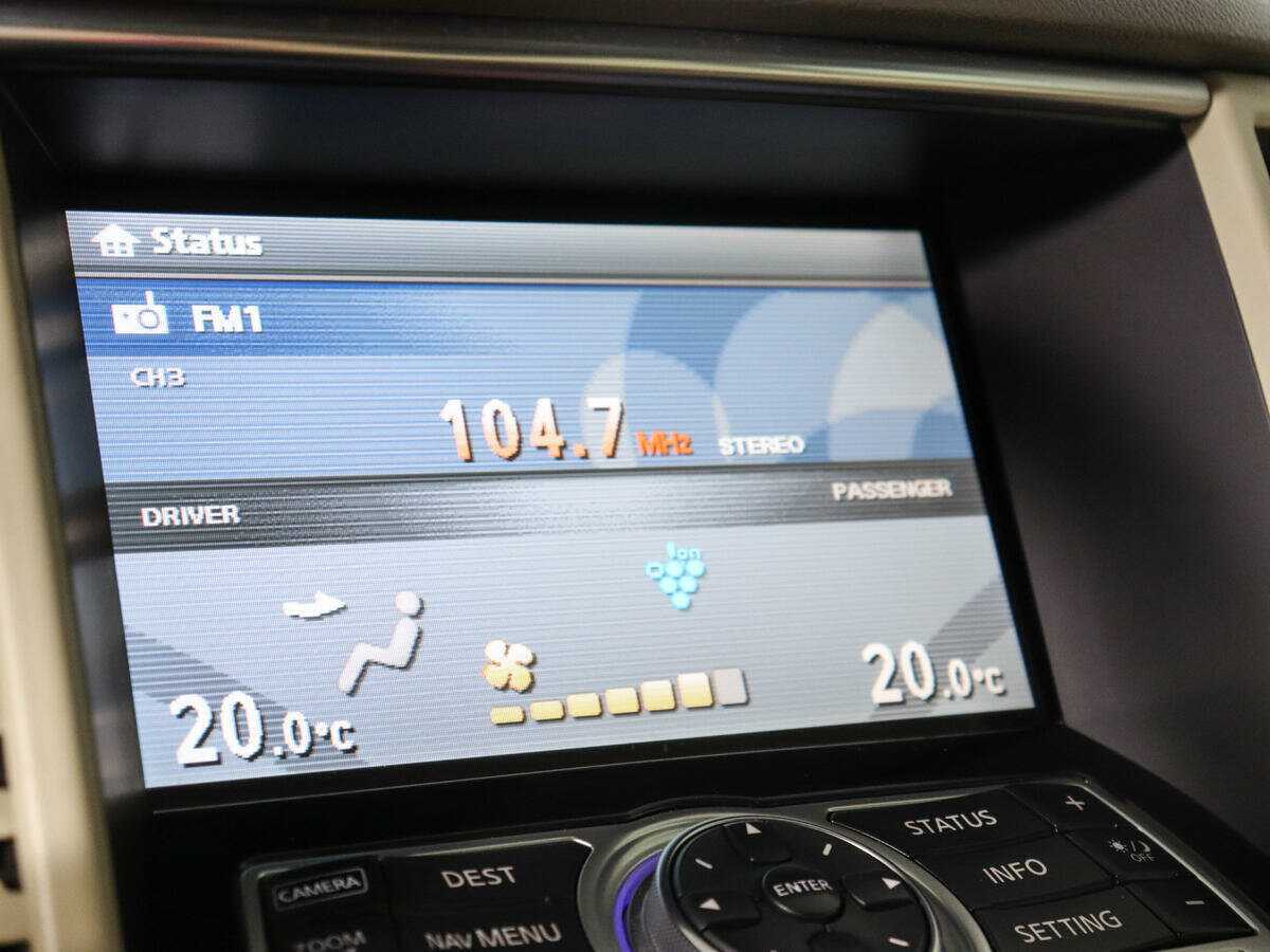 Infiniti FX с пробегом — 2008 год. Фото: #18