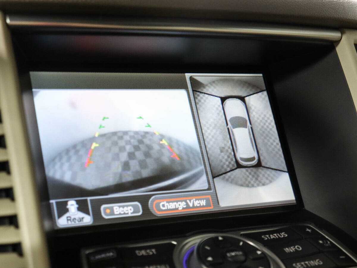 Infiniti FX с пробегом — 2008 год. Фото: #19