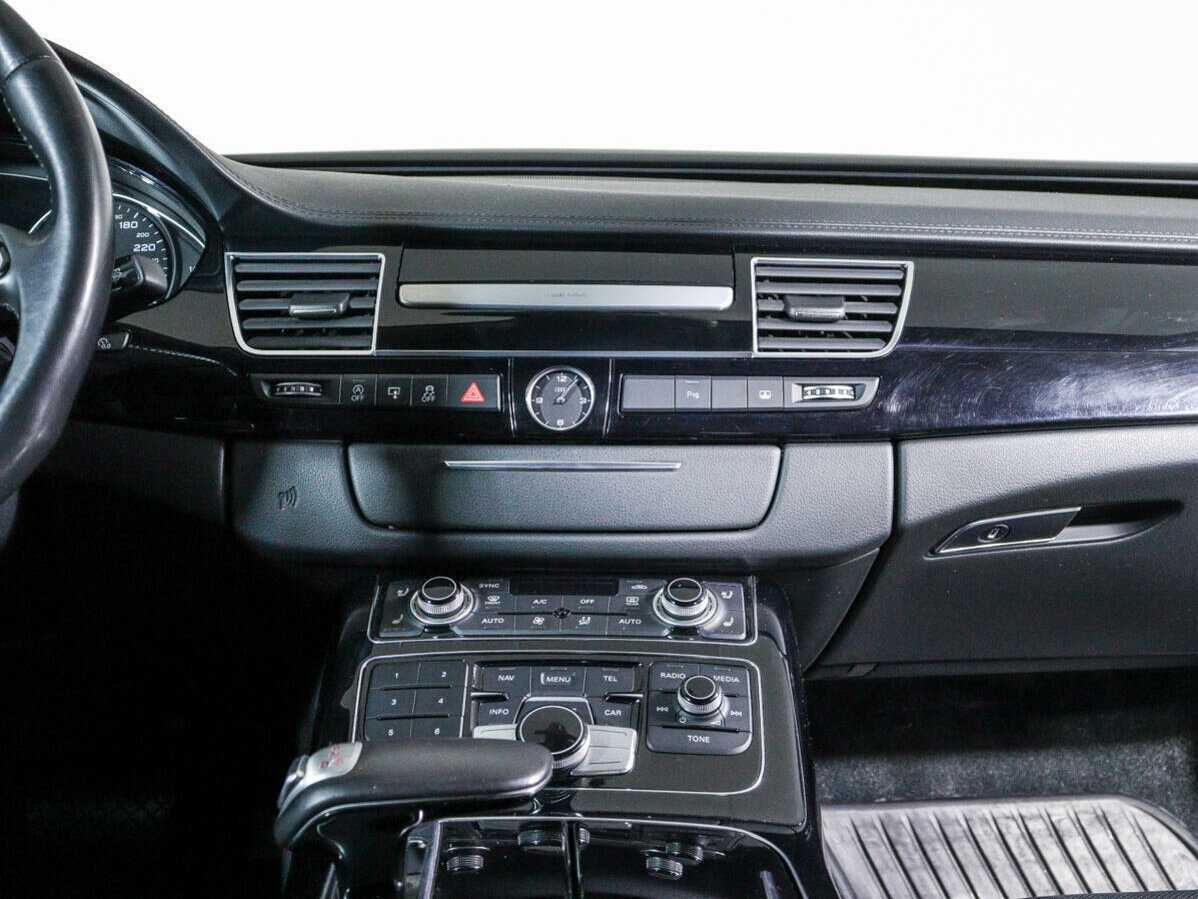 Audi A8 с пробегом — 2015 год. Фото: #10