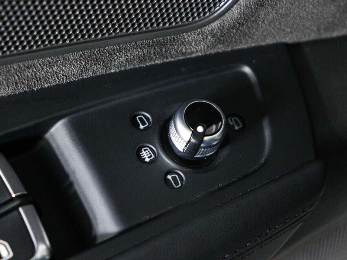 Audi A8 с пробегом — 2015 год. Фото: #28