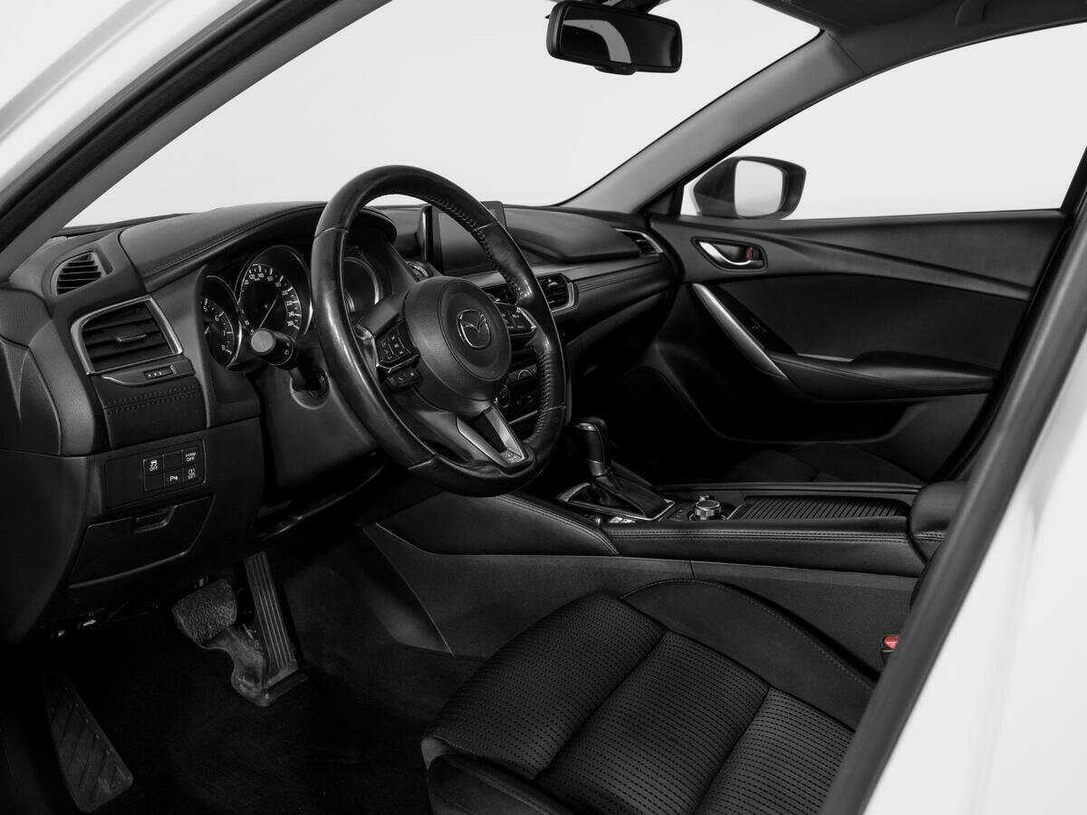 Mazda 6 с пробегом — 2016 год. Фото: #14